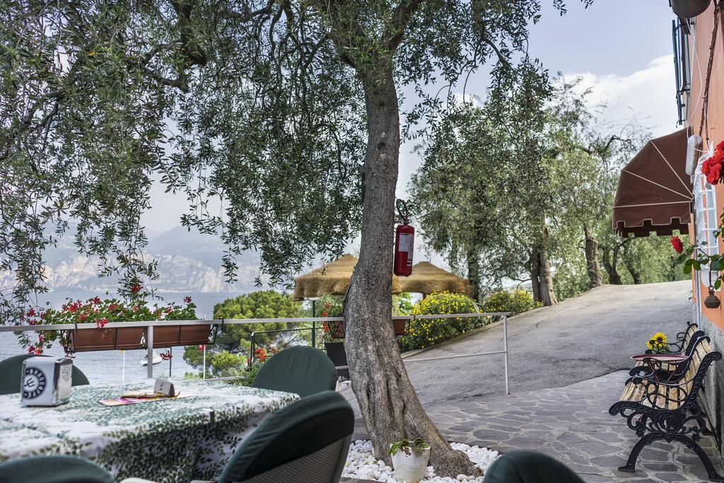 Monja Camping Village Brenzone sul Garda Exterior photo